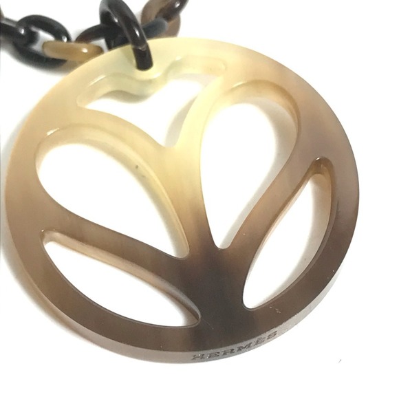 HERMES Heart Horn Pendant Chain Necklace in Buffalo Horn, Brown, for Women - Picture 7 of 10